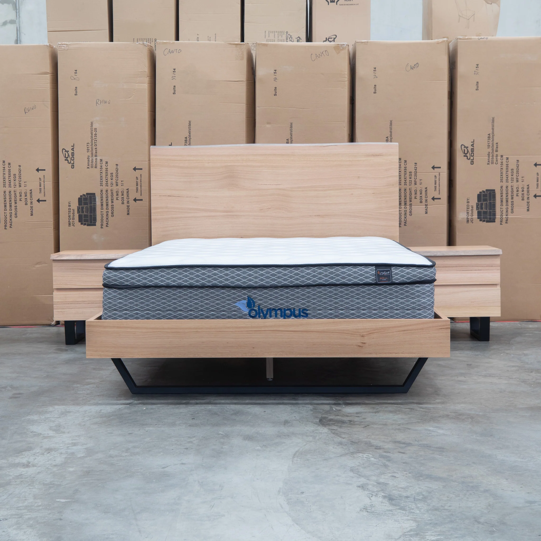 Monaco Live Edge Messmate Timber Queen Floating Bedframe - Image 8